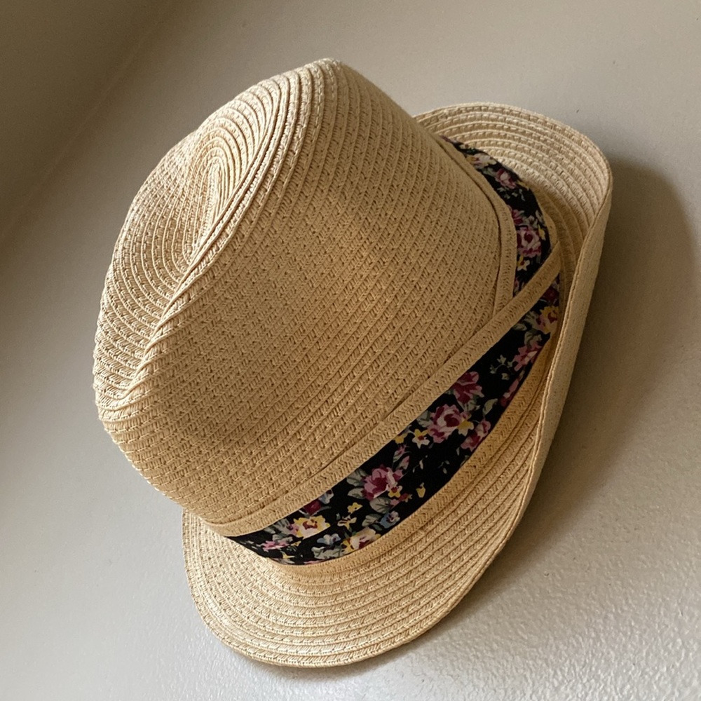 Spring Fedora - Picture 3 of 7